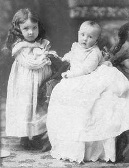 Children - Montez.GIF (77261 bytes)